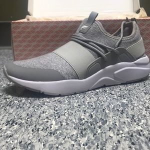 Fabletics Zumba 8.5 shoe